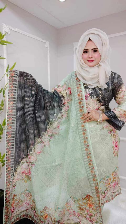 (bld)pesta black sequence chickenkurry