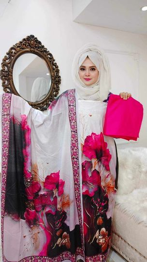 Blue sapphire ( magenta )